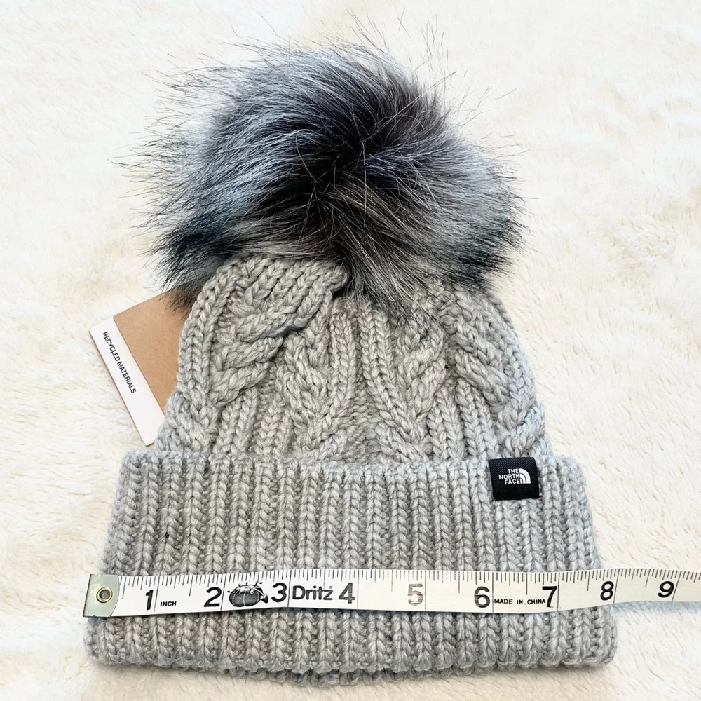 NWT The North Face Kids Youth/Junior Fur Pom Beanie Hat